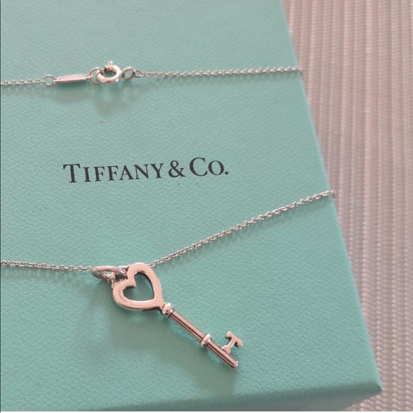 Return to Tiffany Heart Key chain necklace - Picture 4 of 7